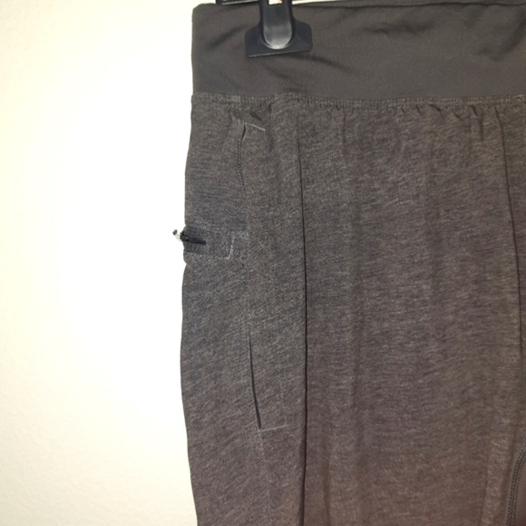 Lululemon Pace Breaker Shorts Gray Size M - Picture 5 of 16